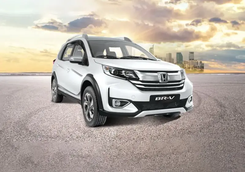 A compact SUV suitable for family travel