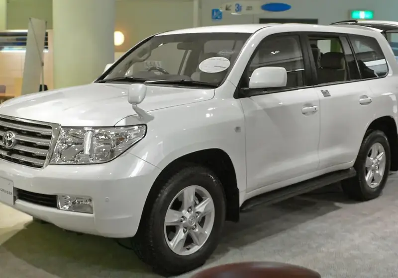 A Land Cruiser style 4x4 vehicle on mountain terrain